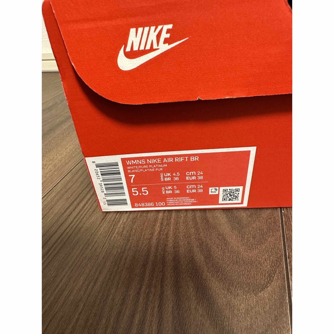 NIKE - 【NIKE】ナイキ エアリフト 白 24cm 新品未使用タグ付きの通販 ... 【NIKE】ナイキ エアリフト 白 24cm 新品未使用タグ付き