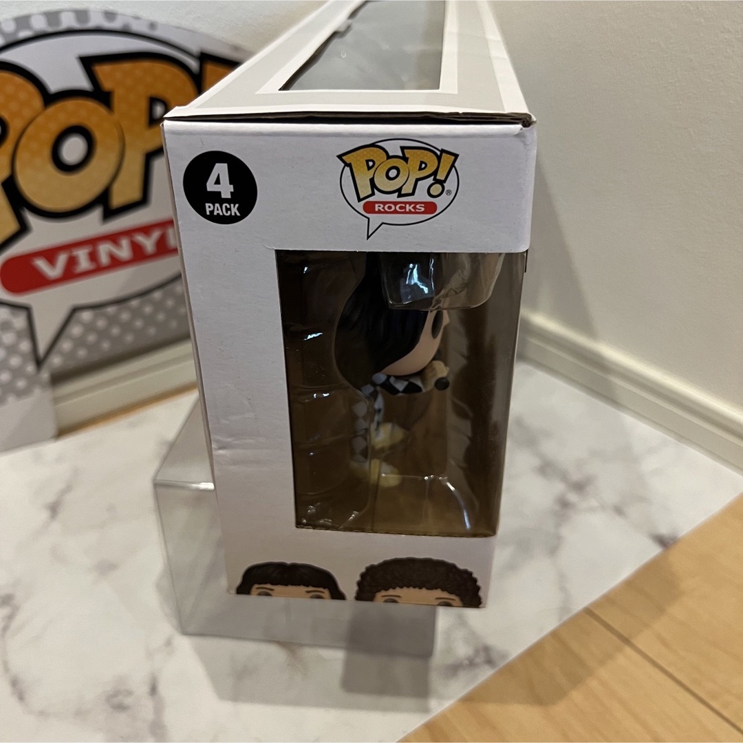 Queen(クイーン)のFUNKO POP! クイーン  フレディマーキュリー 4パック限定版 エンタメ/ホビーのタレントグッズ(ミュージシャン)の商品写真