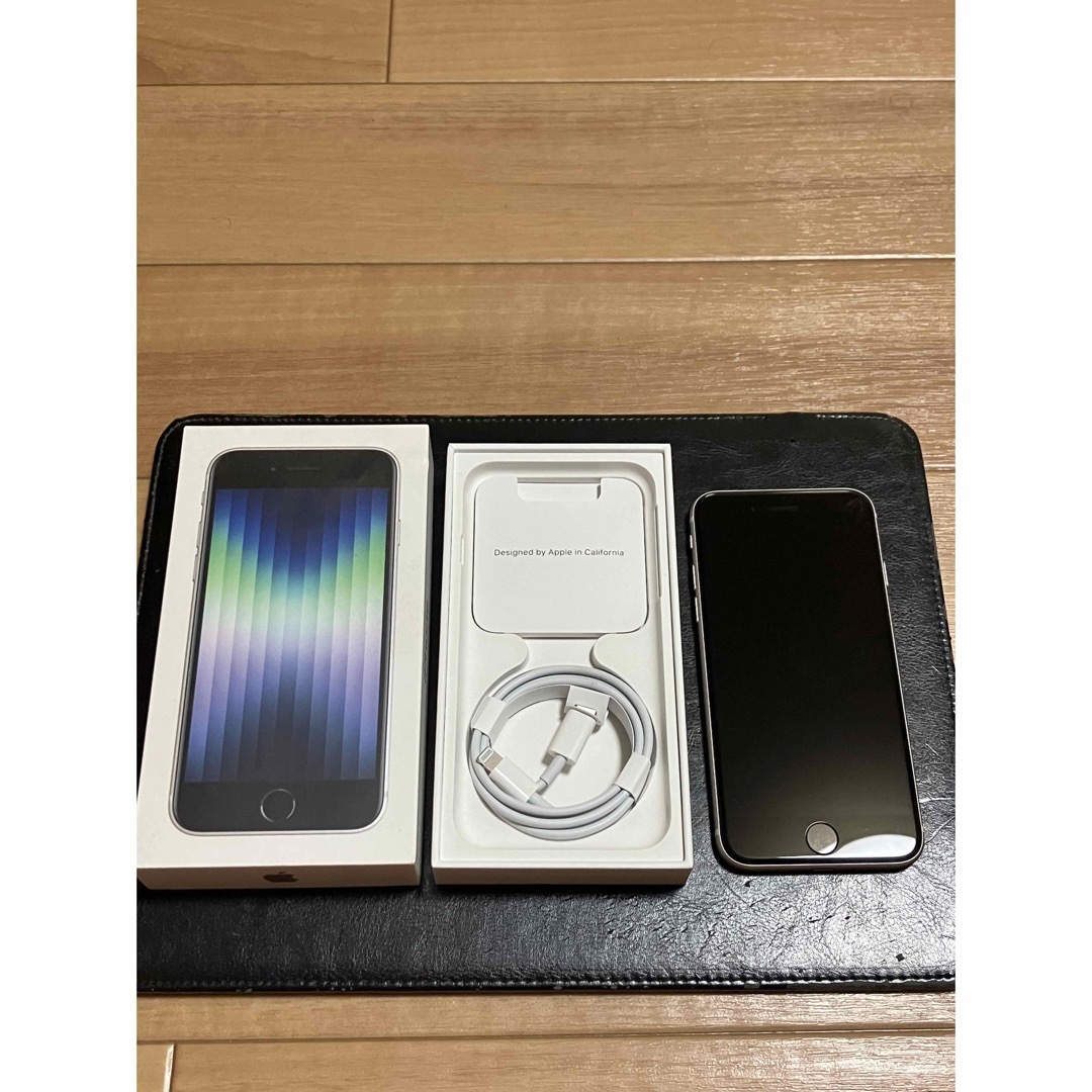 ジャンク品　iPhoneSE 第3世代 64GB スターライト