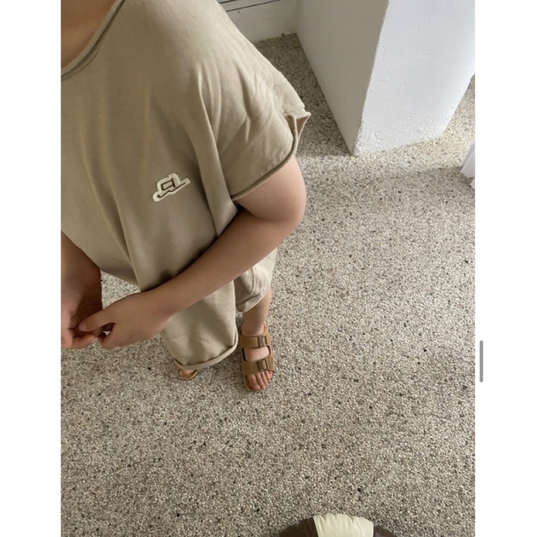 kokokids wappen nosleeve T 95cm 韓国子供服 キッズ/ベビー/マタニティのキッズ服男の子用(90cm~)(Tシャツ/カットソー)の商品写真
