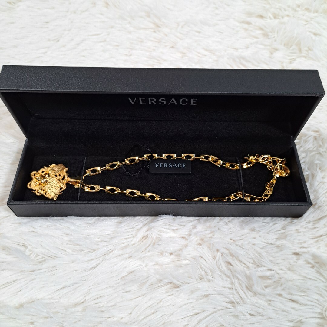 VERSACE(ヴェルサーチ)の【新品】VERSACE ネックレス イタリア製 メンズのアクセサリー(ネックレス)の商品写真