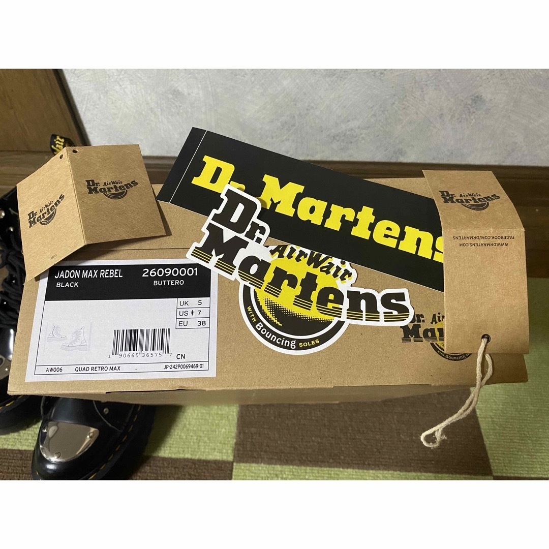 Dr.Martens(ドクターマーチン)のJADON MAX REBEL LEATHER PLATFORM BOOTS レディースの靴/シューズ(ブーツ)の商品写真