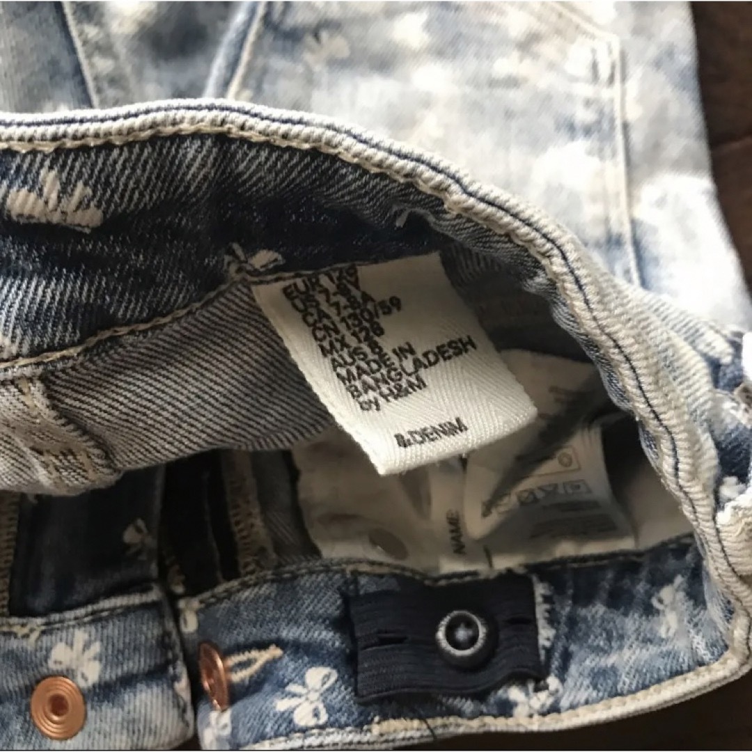 H&M(エイチアンドエム)のデニム　ショートパンツ キッズ/ベビー/マタニティのキッズ服女の子用(90cm~)(パンツ/スパッツ)の商品写真