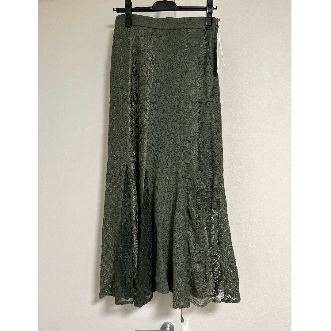 Ameri VINTAGE(アメリヴィンテージ)のAmeri レア　新品　LIMITED PATCHWORK LACE SKIRT レディースのスカート(ロングスカート)の商品写真