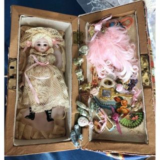 専用 鍵つきトランクバッグに入った**ビスクドール**ミニョネット♪の