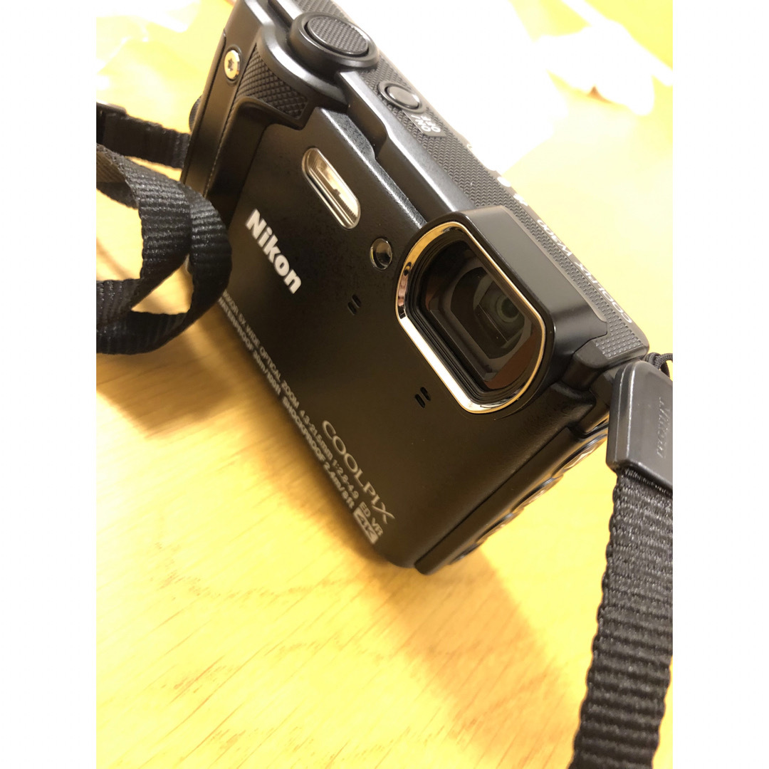 Nikon(ニコン)のNikon デジタルカメラ COOLPIX W W300 BLACK スマホ/家電/カメラのカメラ(コンパクトデジタルカメラ)の商品写真