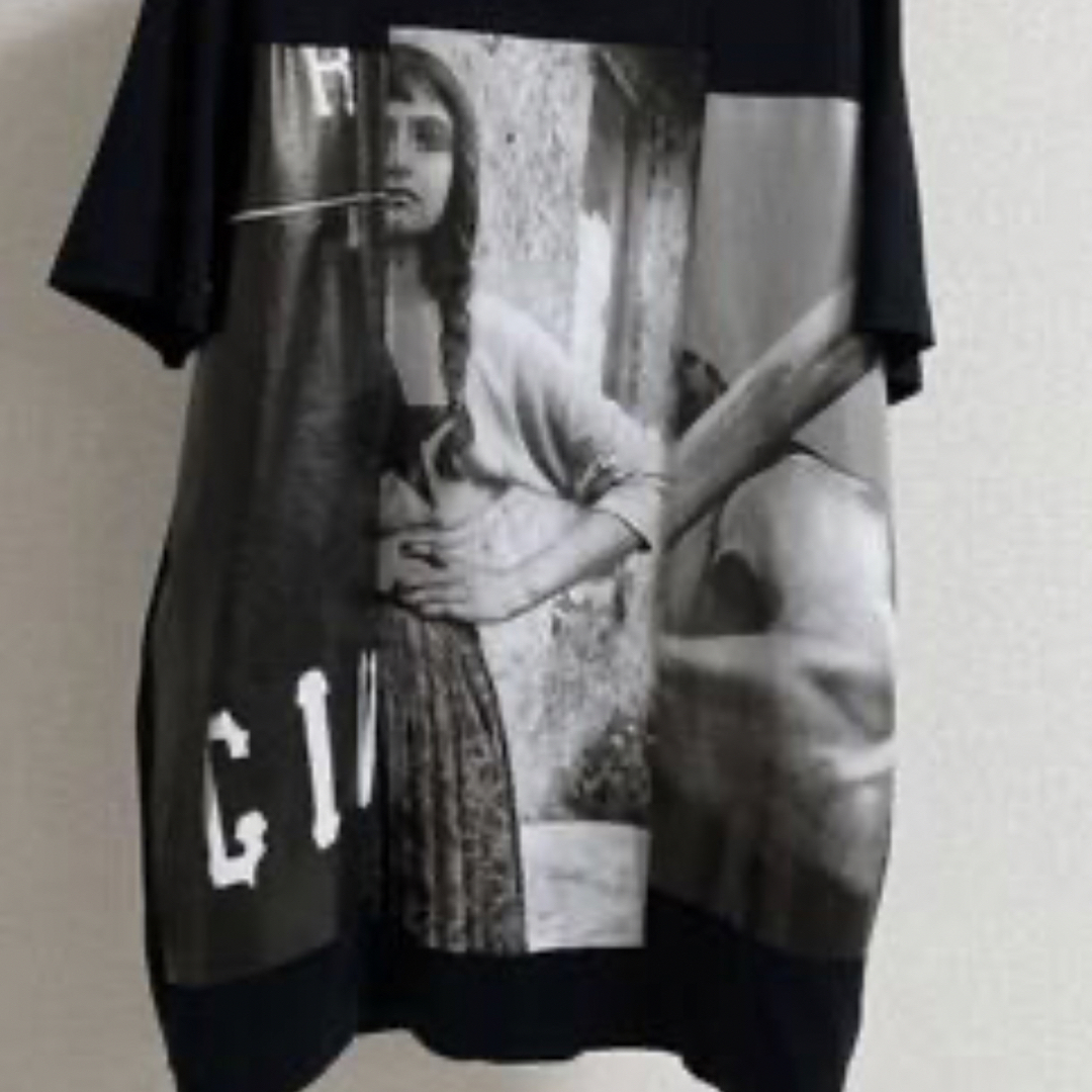 GIVENCHY(ジバンシィ)の中古GivenchyriccardotisciダークグラフィックTeeM メンズのトップス(Tシャツ/カットソー(半袖/袖なし))の商品写真