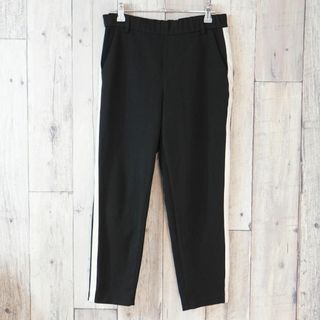 ザラ(ZARA)のZARA TRF サイドライン入り配色パンツ テーパード 黒XS(カジュアルパンツ)