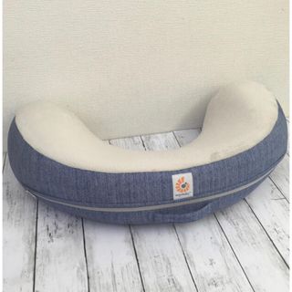 エルゴベビー(Ergobaby)のエルゴ　授乳クッション Ergobaby Nursing(その他)