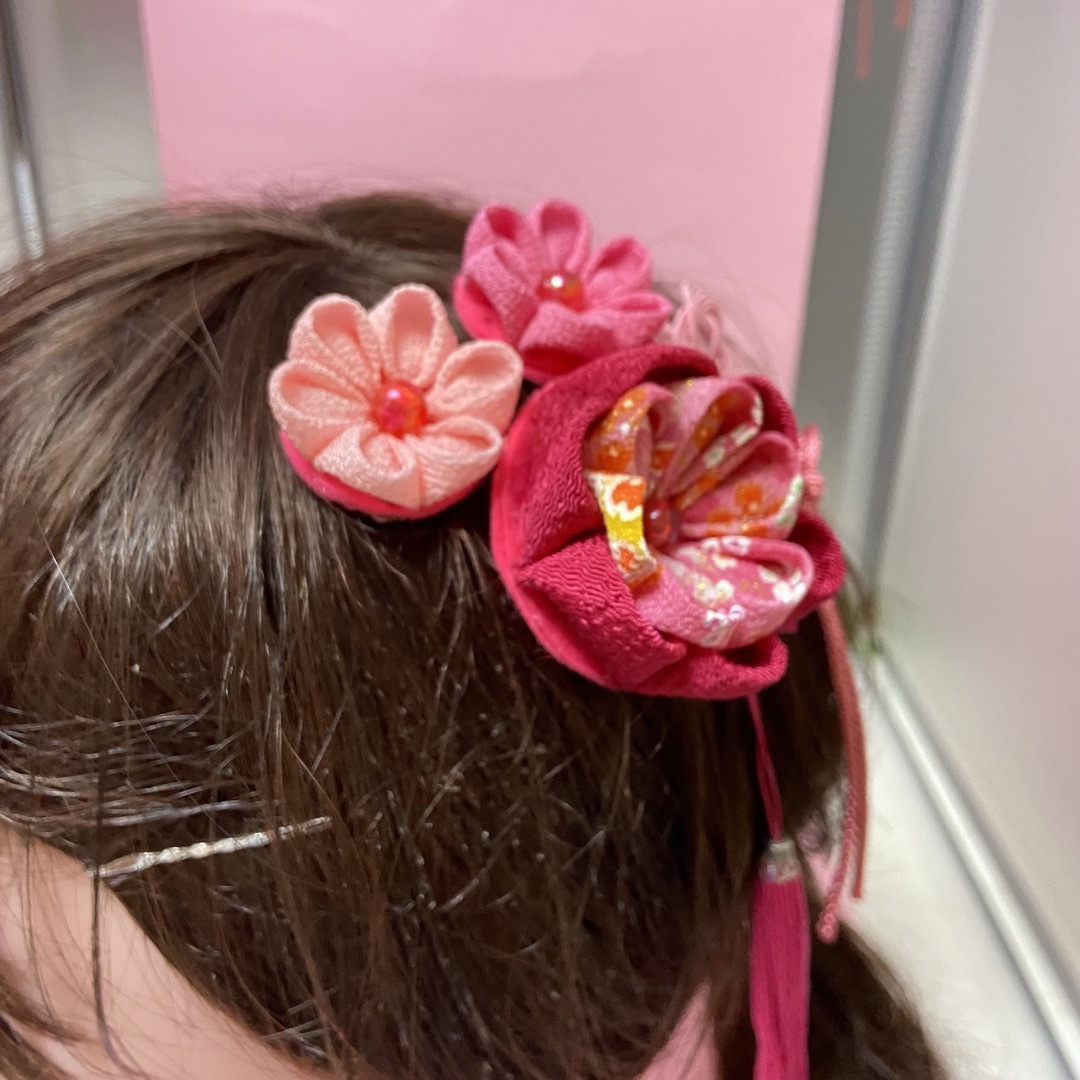 【ピンク系】髪飾り つまみ細工 成人式 結婚式 卒業式 七五三 No.217 レディースのヘアアクセサリー(ヘアピン)の商品写真