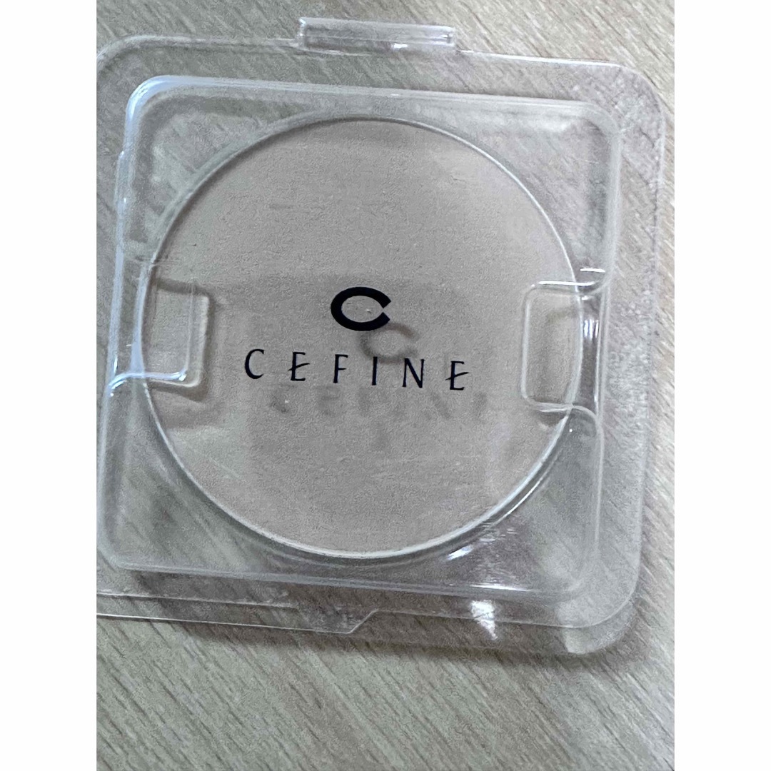 CEFINE(セフィーヌ)のセフィーヌ　シルクウェットパウダーレフィルOC110 コスメ/美容のベースメイク/化粧品(ファンデーション)の商品写真