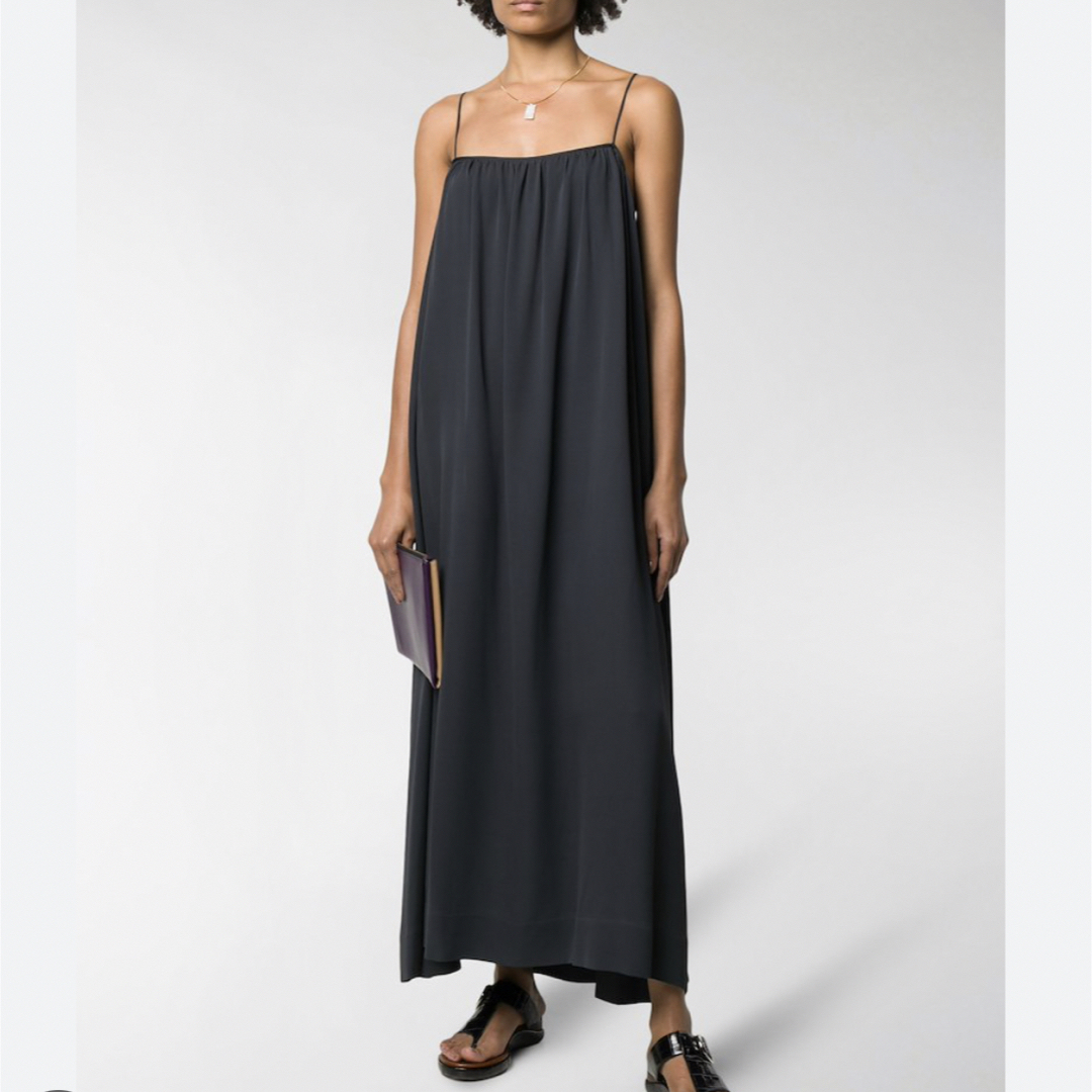 THE ROW(ザロウ)のThe row Howard silk dress 新品タグ付き レディースのワンピース(ロングワンピース/マキシワンピース)の商品写真