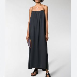 ザロウ(THE ROW)のThe row Howard silk dress 新品タグ付き(ロングワンピース/マキシワンピース)