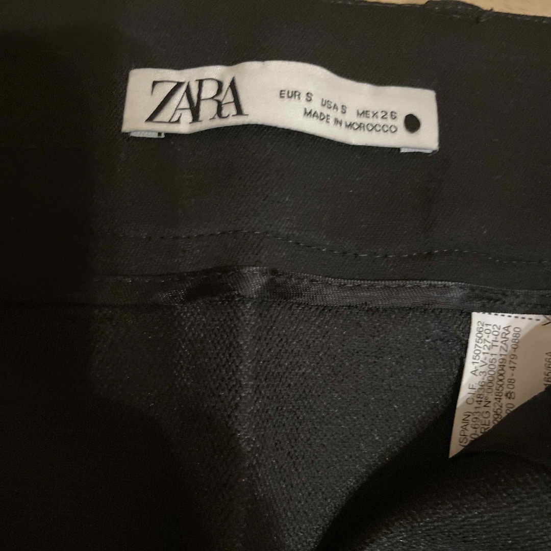 ZARA(ザラ)のZara ミニスカート　新品タグ付き レディースのスカート(ミニスカート)の商品写真