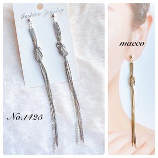 No.1425 ハンドメイドピアス handmade pierce の通販 by macco|ラクマ