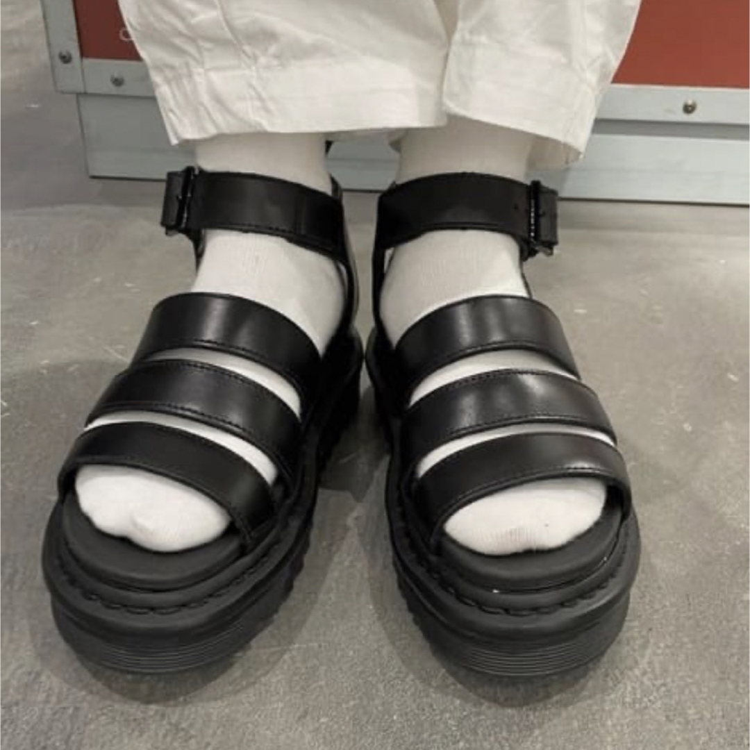 Dr.Martens(ドクターマーチン)の【Dr.Martens】ドクターマーチン　ブレアー　 レディースの靴/シューズ(サンダル)の商品写真
