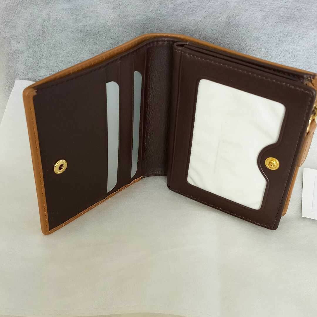 Vivienne Westwood(ヴィヴィアンウエストウッド)のヴィヴィアン ウエストウッド  二つ折り財布⭐本革⭐イタリア製⭐未使用 レディースのファッション小物(財布)の商品写真