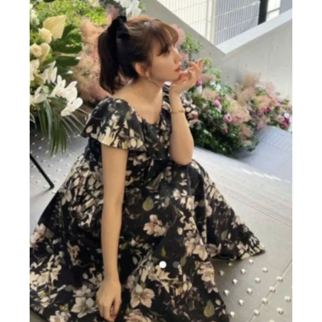 Anemone Ruffled long Dressワンピース