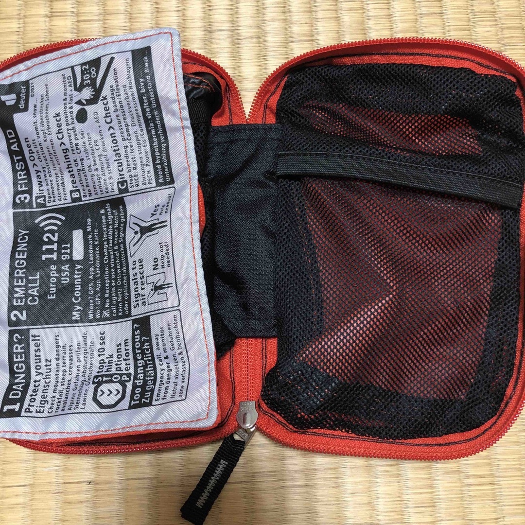 Deuter(ドイター)のdeuter FIRST AID KIT  ファーストエイドキット　アウトドア スポーツ/アウトドアのアウトドア(登山用品)の商品写真