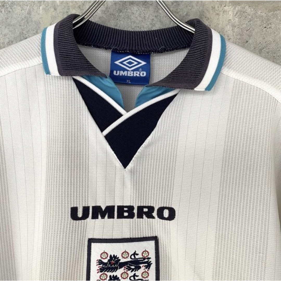 UMBRO(アンブロ)のumbro イングランド代表　ユニフォーム　euro96 ベッカム　襟付き　古着 メンズのトップス(Tシャツ/カットソー(半袖/袖なし))の商品写真