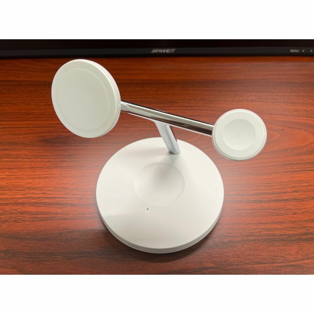 Belkin 3 in 1 MagSafe 充電器 モデルWIZ009 ホワイトの通販 by トトロ