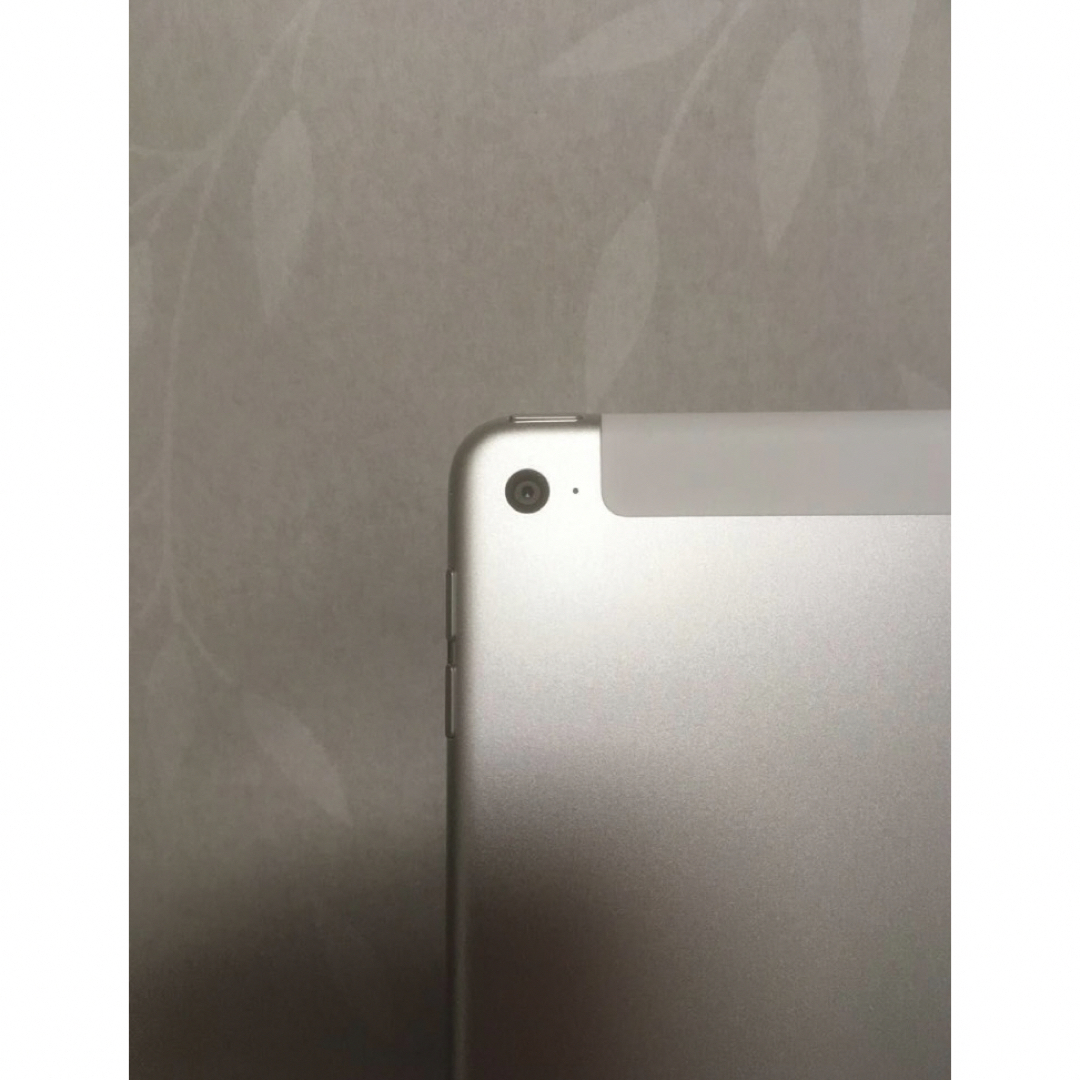 iPad Air2 Wi-Fi Cellular ドコモ 64GB シルバー タブレット iPad Air2 Wi-Fi Cellular ドコモ 64GB シルバー タブレット