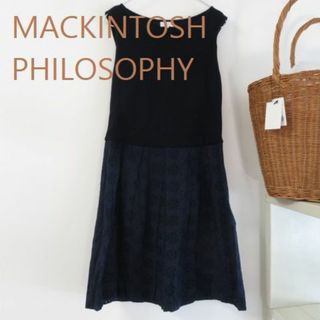 マッキントッシュフィロソフィー(MACKINTOSH PHILOSOPHY)のマッキントッシュフィロソフィー ワンピース　ニット刺繍コットン　紺　38(ひざ丈ワンピース)