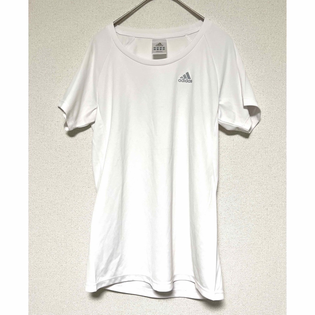 adidas(アディダス)のadidas アディダス Tシャツ インナー スポーツ 白 ホワイト M レディースのトップス(Tシャツ(半袖/袖なし))の商品写真