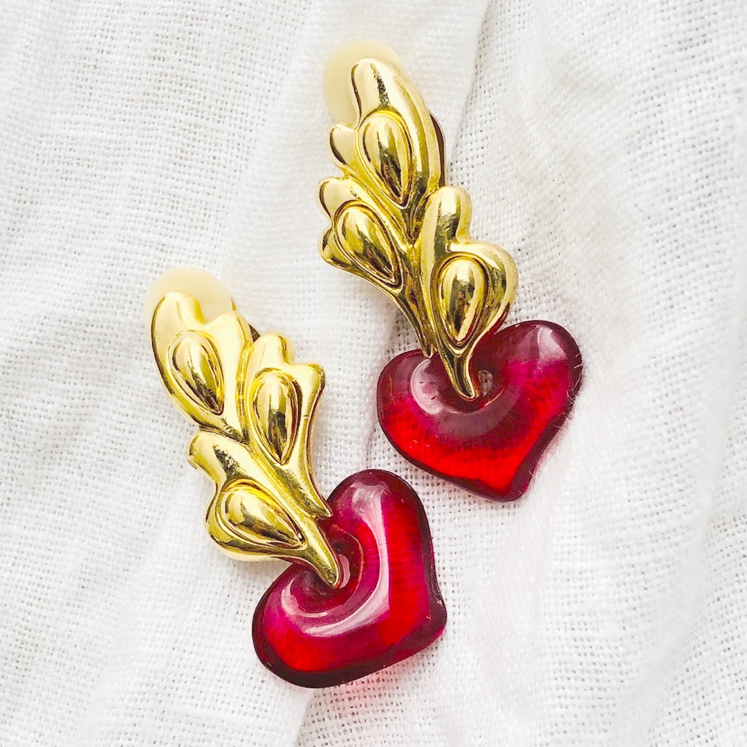 AVON(エイボン)のVintage heart イヤリング レディースのアクセサリー(イヤリング)の商品写真