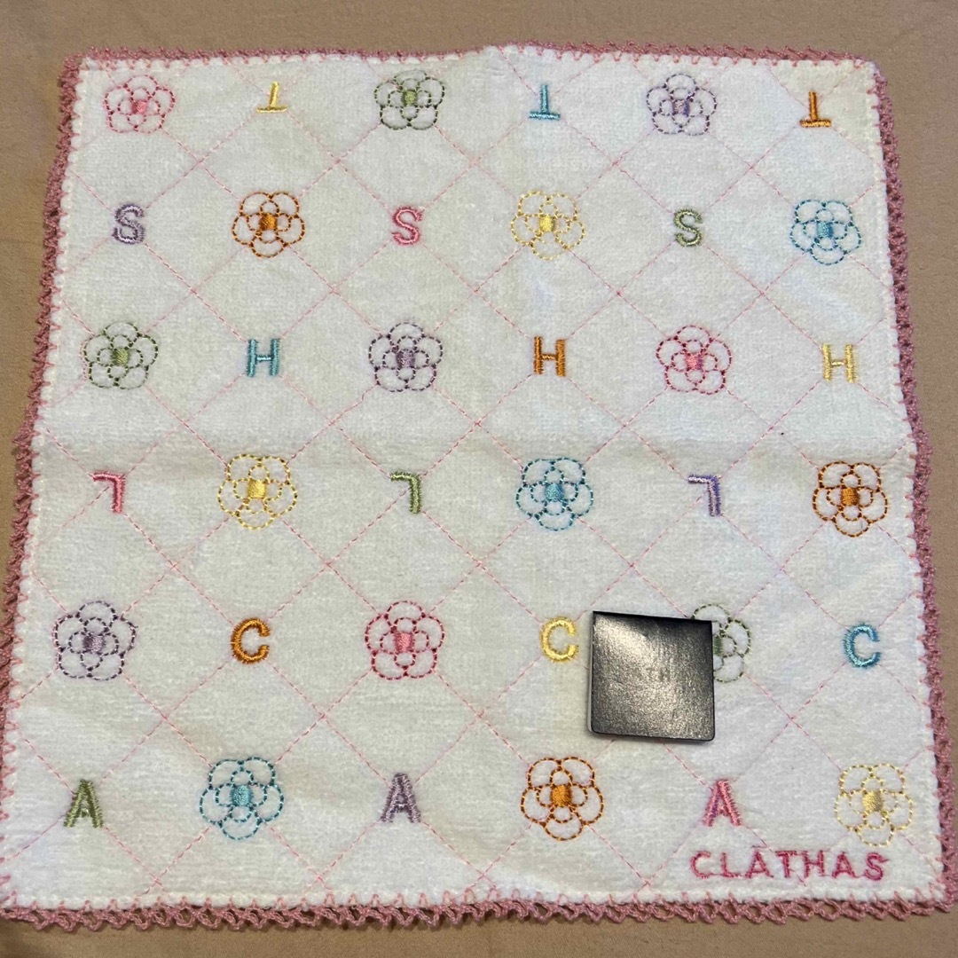 CLATHAS(クレイサス)のクレイサスハンカチタオル レディースのファッション小物(ハンカチ)の商品写真