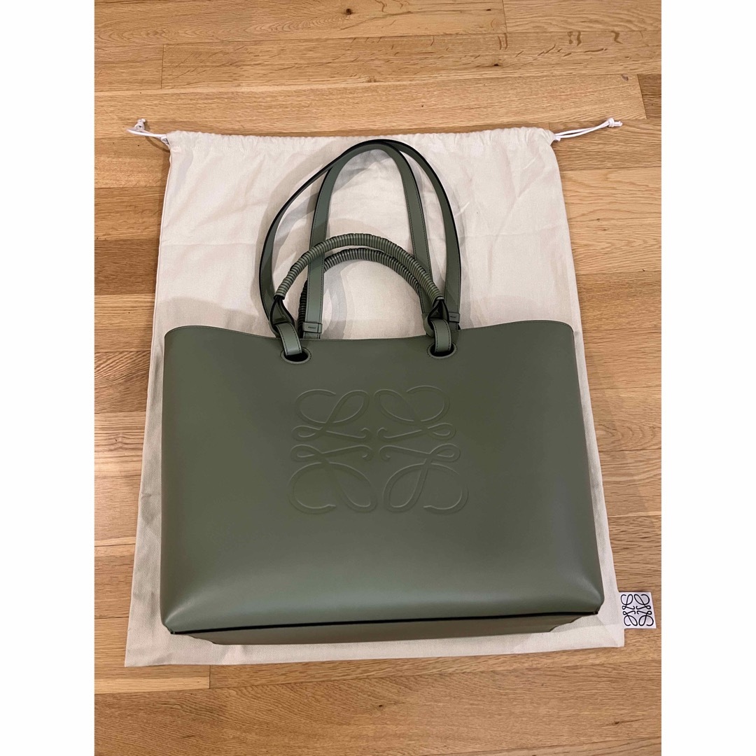 大幅値下げ　早い者勝ちLoewe Anagram Tote Green 未使用トートバッグ