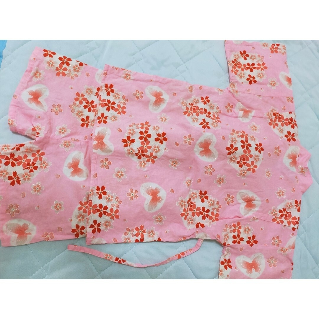 甚平　桜　蝶　サイズ100 キッズ/ベビー/マタニティのキッズ服女の子用(90cm~)(甚平/浴衣)の商品写真