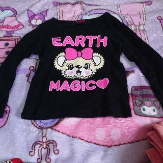 アースマジック(EARTHMAGIC)のアースマジック黒の薄手長袖トップス(Tシャツ/カットソー)