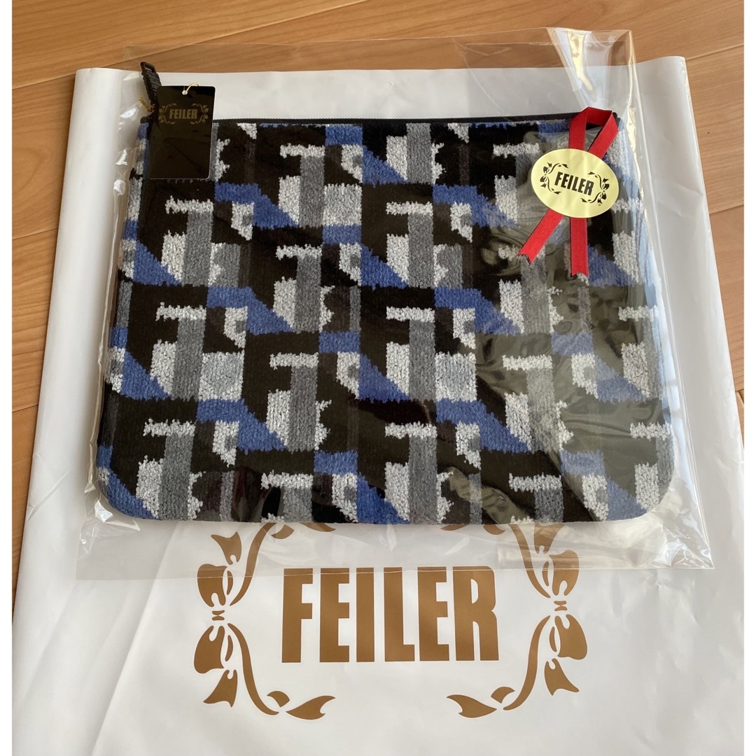 FEILER(フェイラー)のフェイラーiPadケース　新品タグ付き スマホ/家電/カメラのスマホアクセサリー(iPadケース)の商品写真