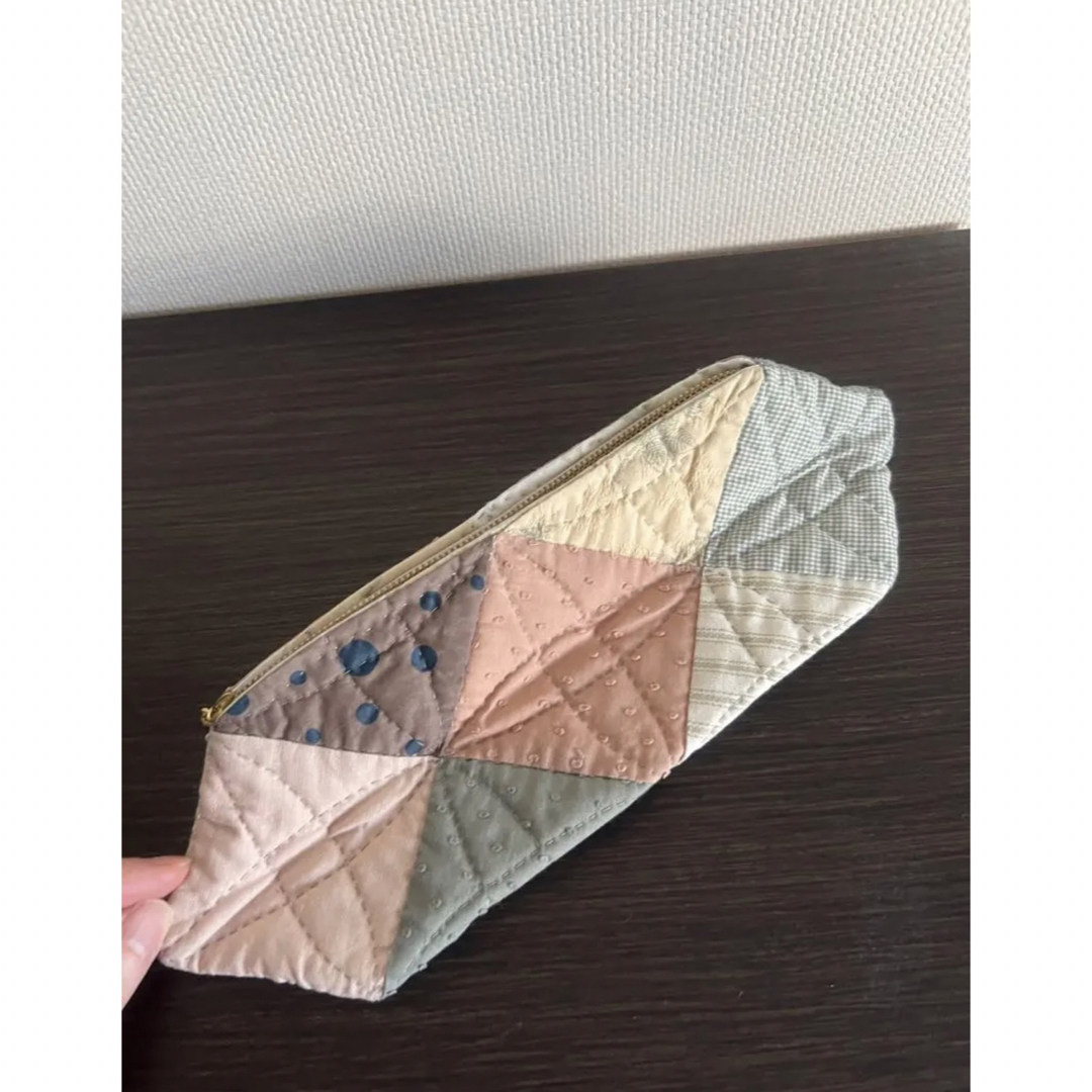 パッチワークキルト　ポーチ　ハンドメイド　APC quilt キルトパーツ | フリマアプリ ラクマ