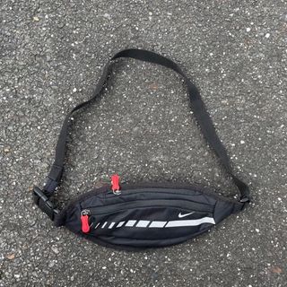 ナイキ(NIKE)のused nike ミニショルダーバッグ(ショルダーバッグ)