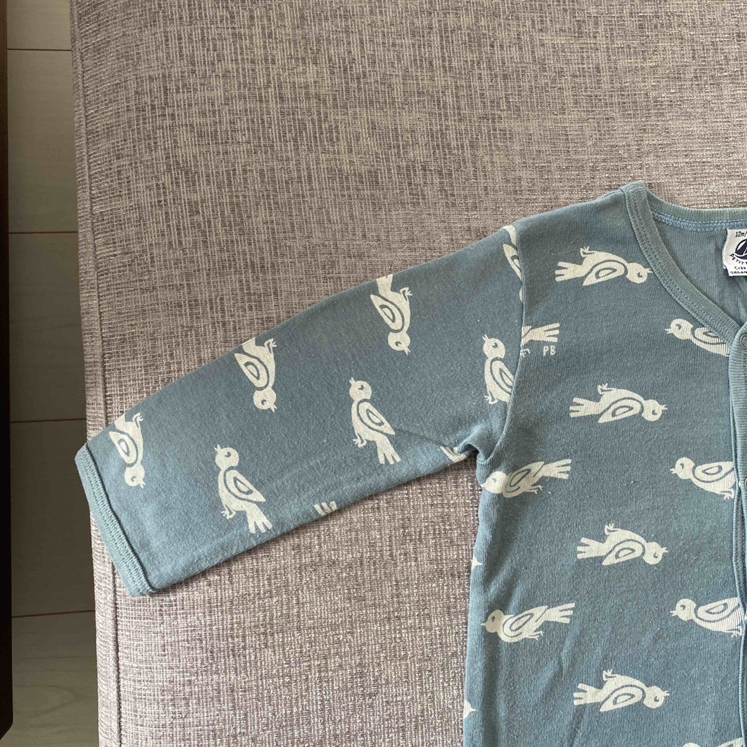 PETIT BATEAU(プチバトー)のプチバトーロンパース　鳥柄　74サイズ キッズ/ベビー/マタニティのベビー服(~85cm)(ロンパース)の商品写真