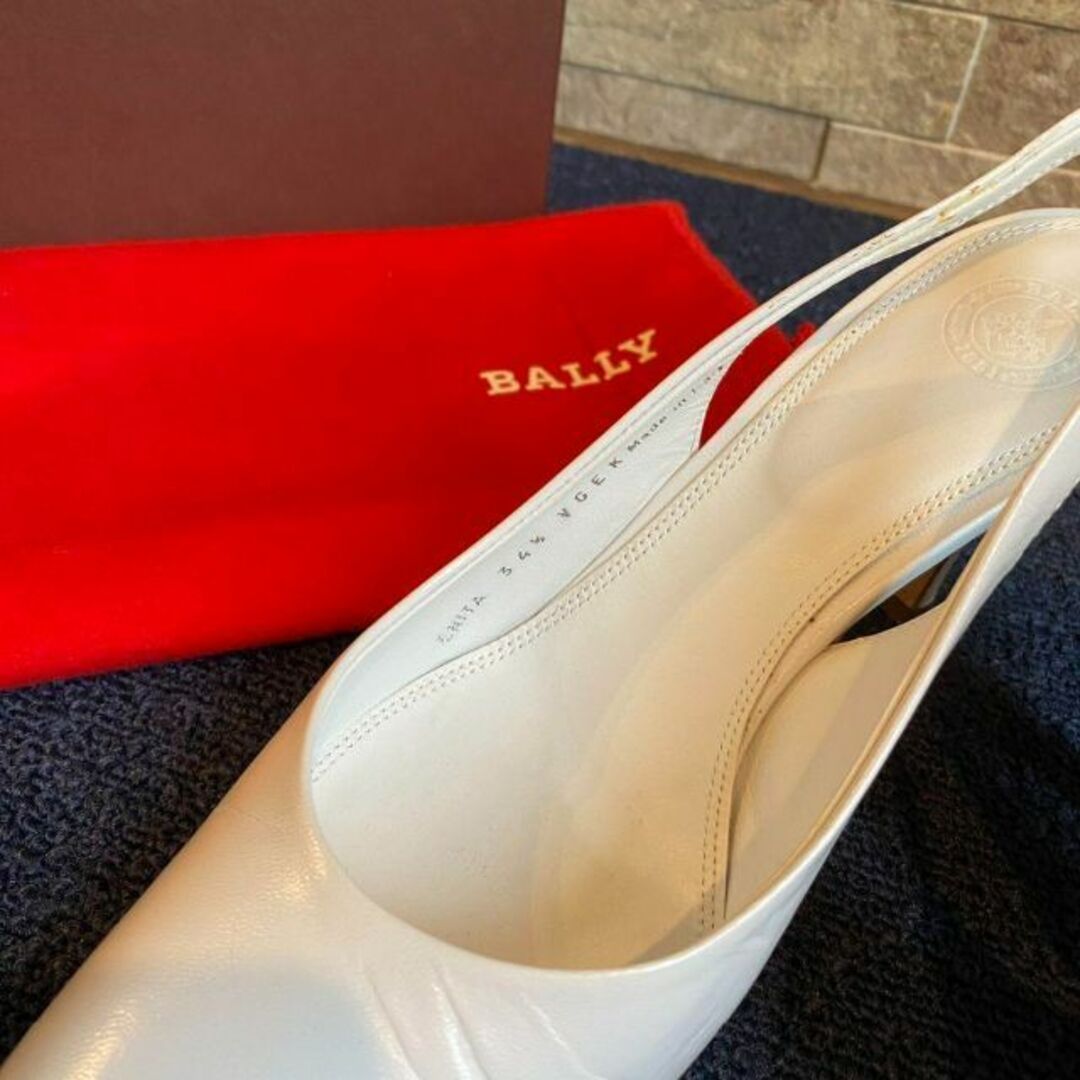 Bally - 箱付き BALLY バリー パンプス ホワイト シューズ ヒール 靴の