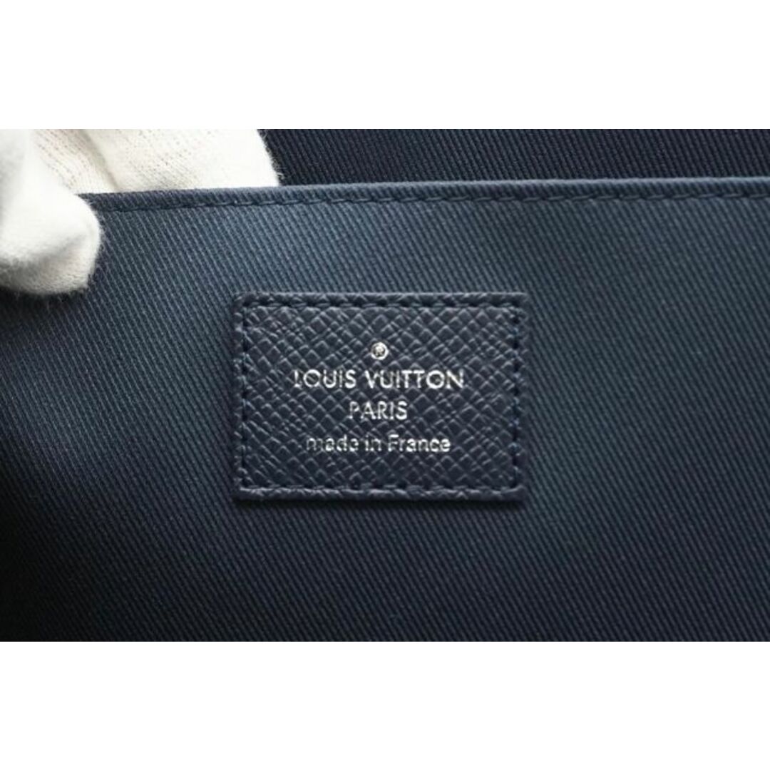 ルイヴィトン　L字　クラッチバック　Louis Vuitton