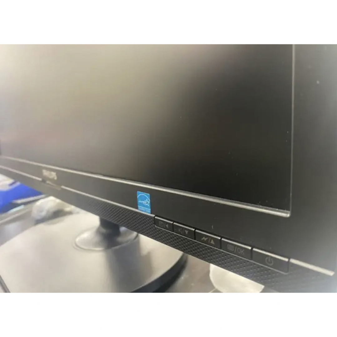 PHILIPS - ディスプレイ IPS 21.5型ワイド FullHD対応 221S6Qの通販 by ... PHILIPS 223V5L 22インチ液晶モニター 複数在庫有り