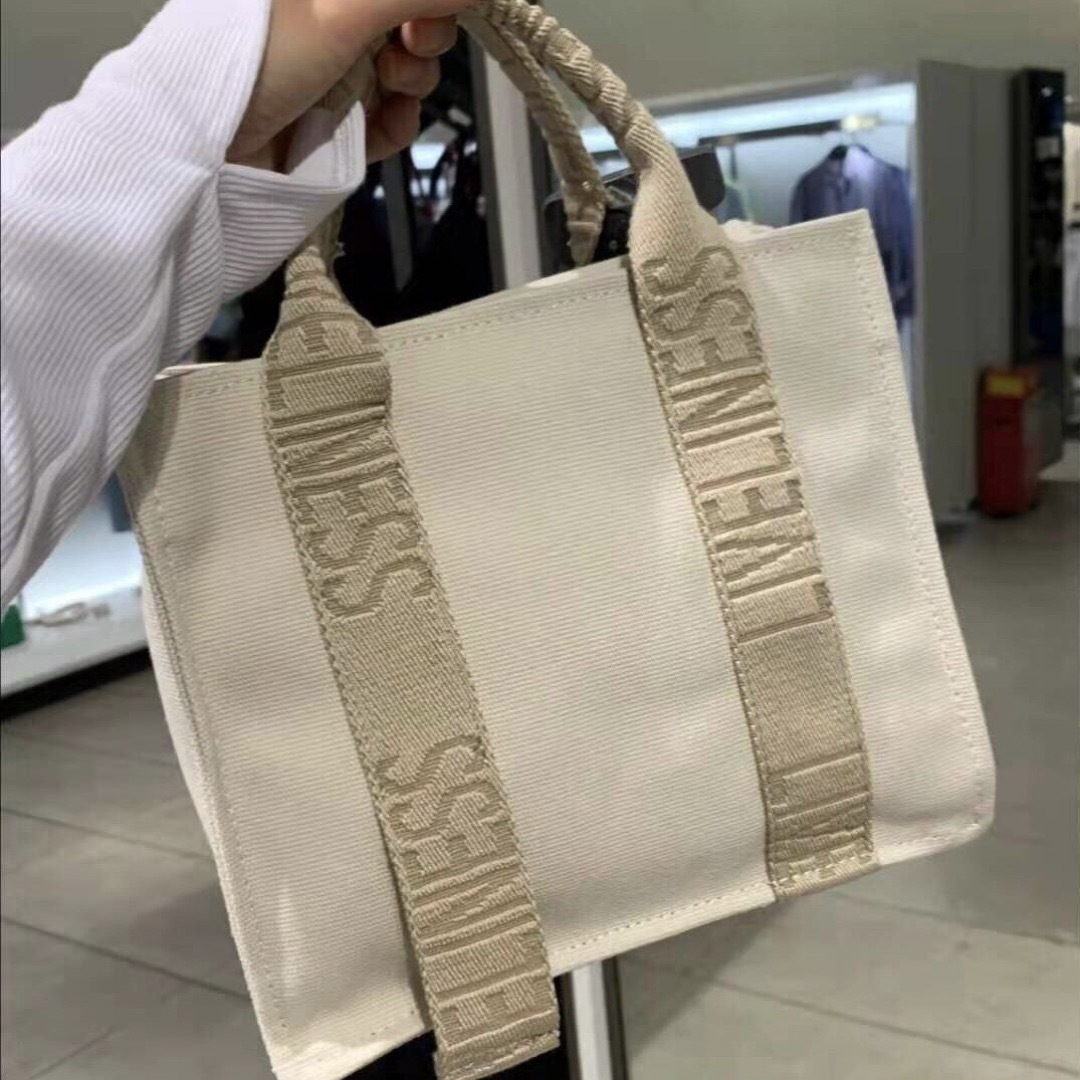 ❤️新品未使用品ZARA ロゴ ストラップ キャンバス ショルダー エクリュ レディースのバッグ(ショルダーバッグ)の商品写真