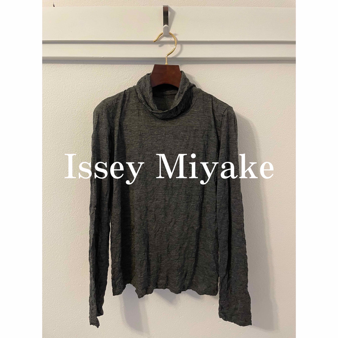 ISSEY MIYAKE トップス