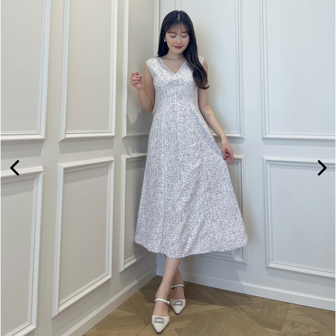Her lip to - Lace Floral Dress nude petaleの通販 by miii's Her lip to - Lace Floral Dress nude petaleの通販 by miii's