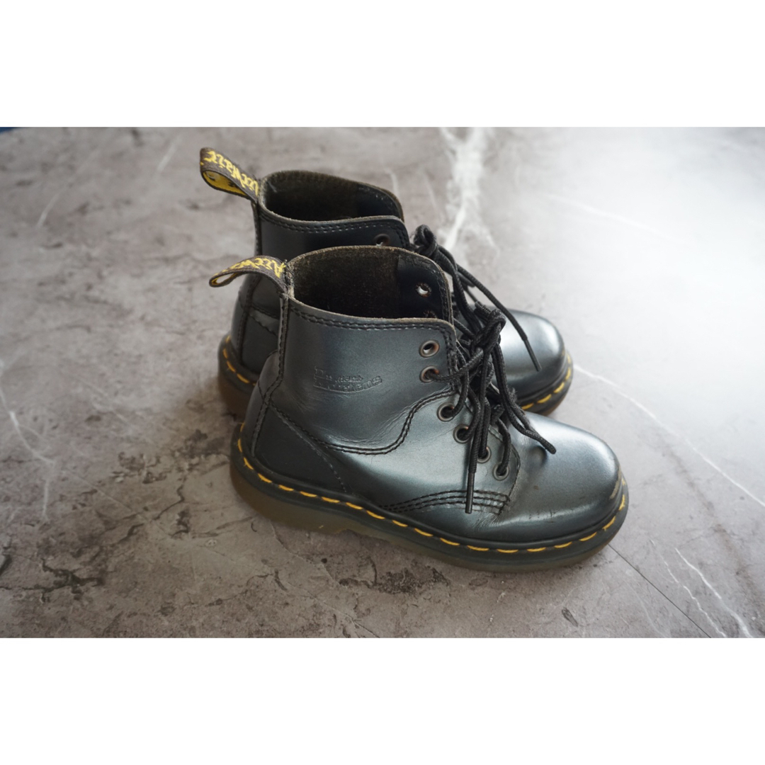 Dr.Martens(ドクターマーチン)のDr.Martens  KIDS boots キッズ/ベビー/マタニティのキッズ靴/シューズ(15cm~)(ブーツ)の商品写真