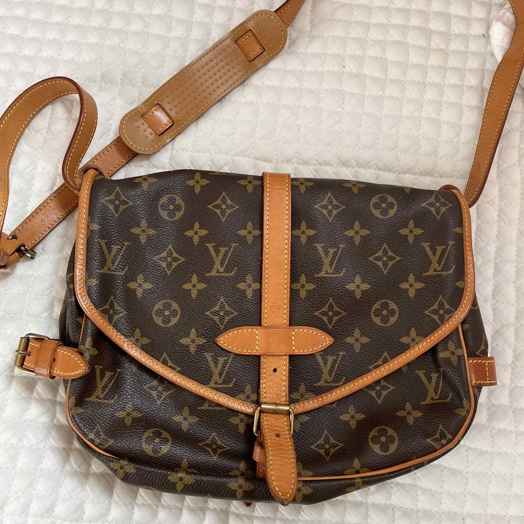 LOUIS VUITTON(ルイヴィトン)のルイヴィトン　ソミュール レディースのバッグ(ショルダーバッグ)の商品写真