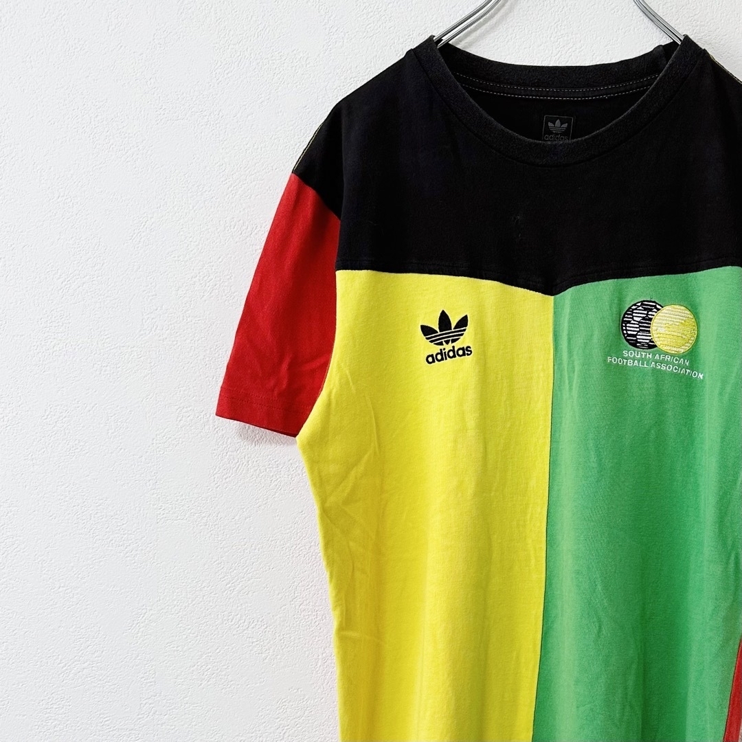 adidas(アディダス)のadidas×FIFA★南アフリカ + GAP 黄緑Tシャツ　2枚セット メンズのトップス(Tシャツ/カットソー(半袖/袖なし))の商品写真