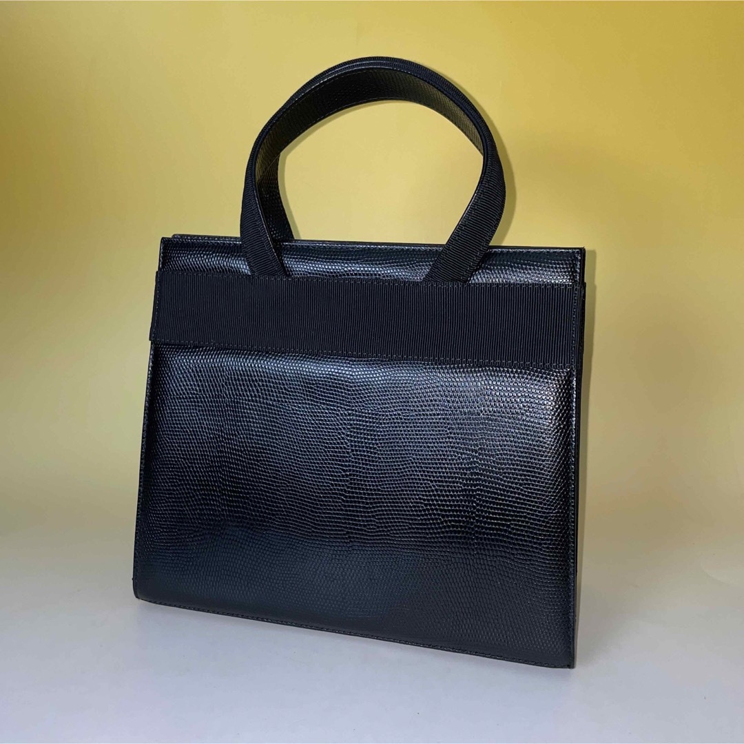 フェラガモ 極美品 黒 ヴァラ リボン ヴィンテージ ハンドバッグ