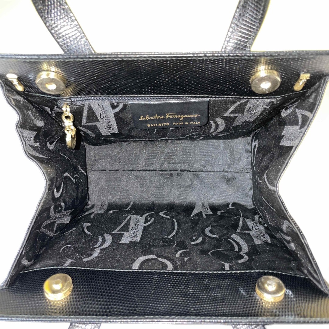 Salvatore Ferragamo - フェラガモ 極美品 黒 ヴァラ リボン