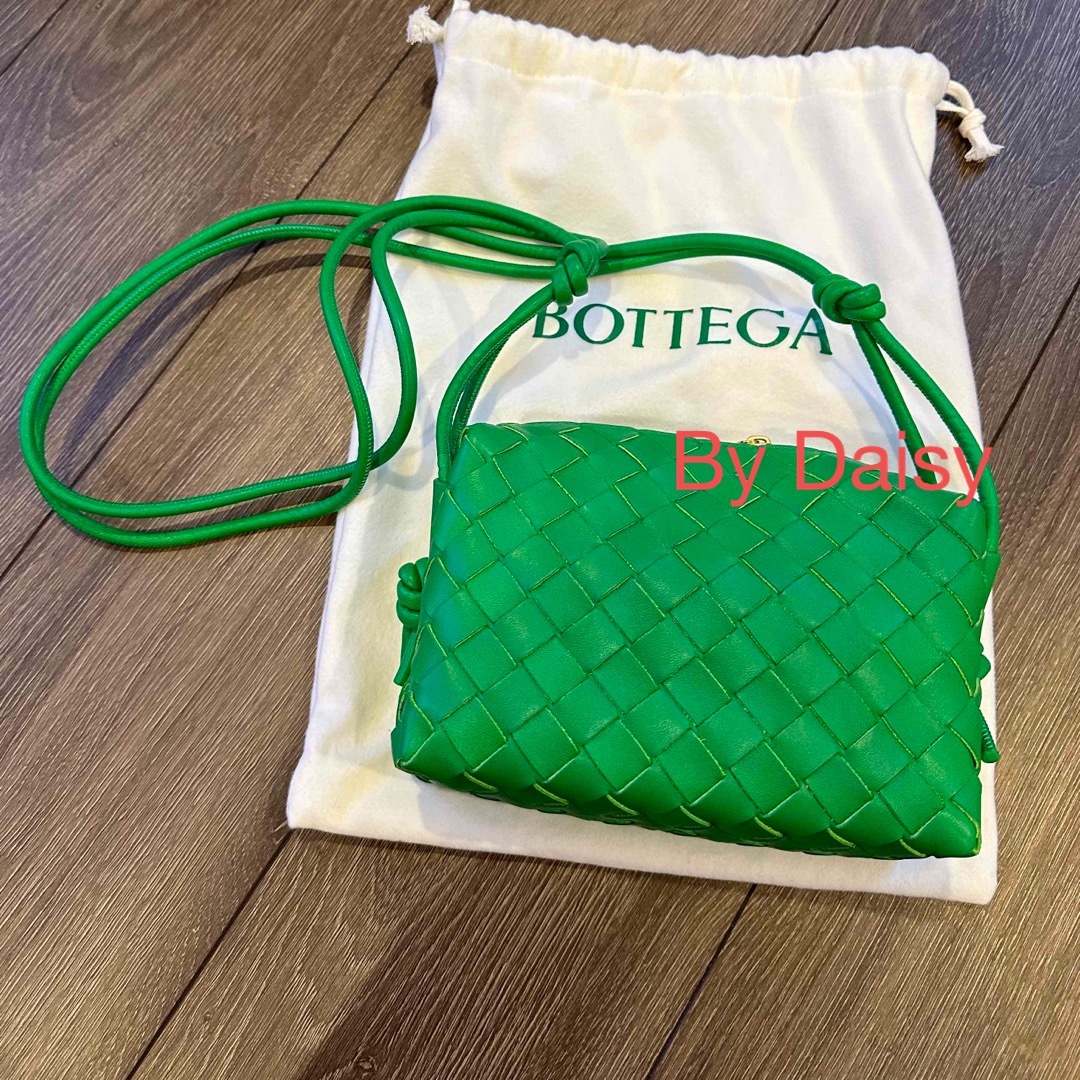 BOTTEGA VENETA ボッテガ ミニループ　カメラバッグ