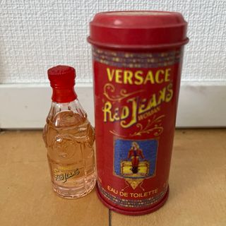 ヴェルサーチ(VERSACE)の値下げ！ヴェルサーチ⭐︎Red Jeans オードトワレ7.5ml(香水(女性用))